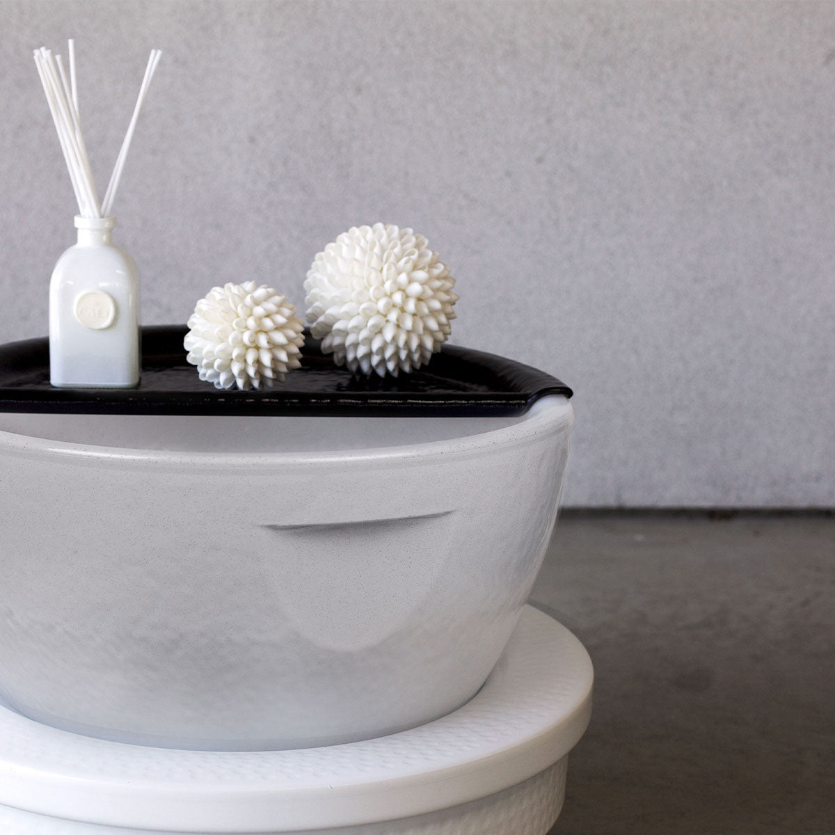 Signature Resin Luna Pedicure Bowl